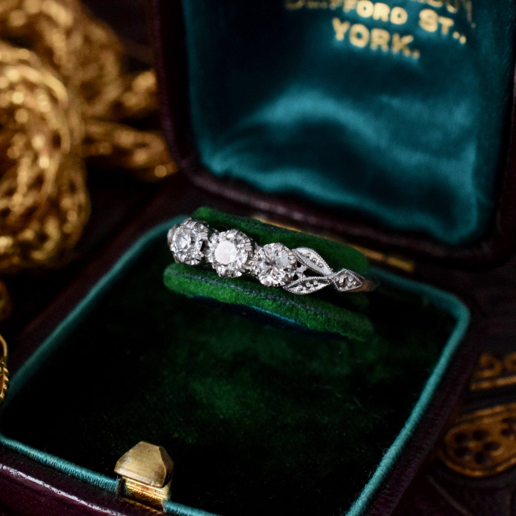 Stunning Late Art Deco -  Mid-Century 18ct Diamond Trilogy Ring