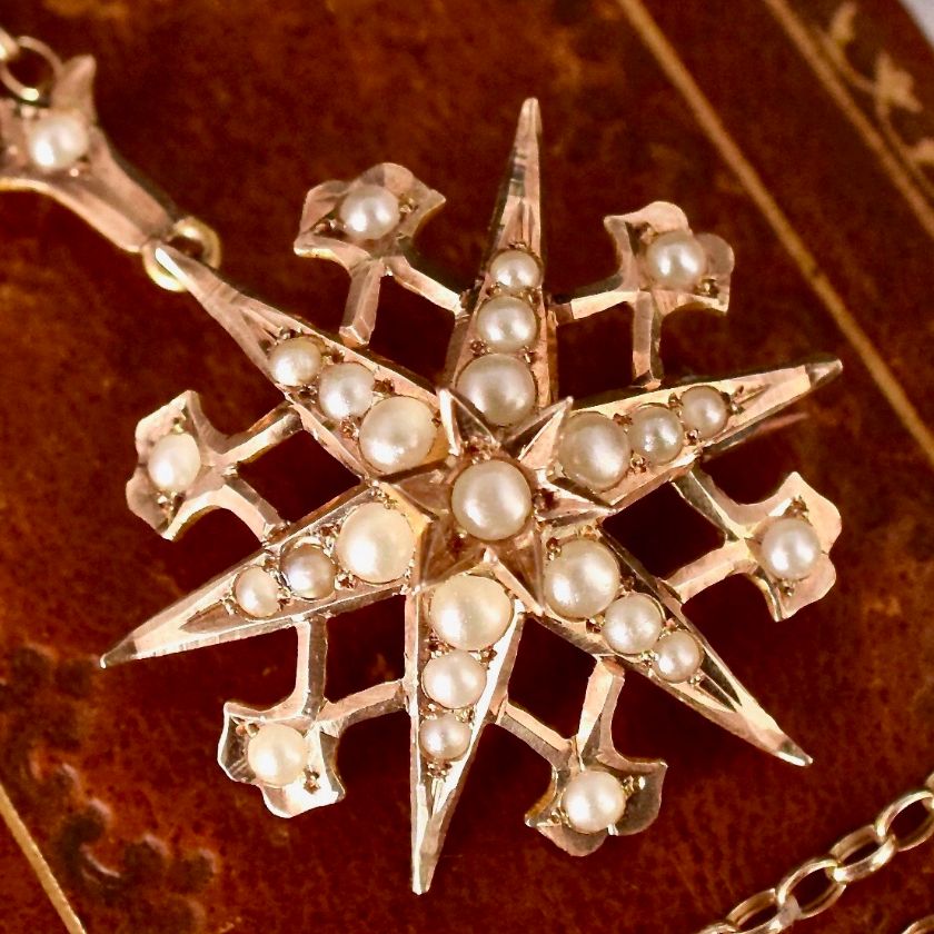 Lovely Victorian Starburst 9ct Yellow Gold Seed Pearl Pendant / Brooch Circa 1890